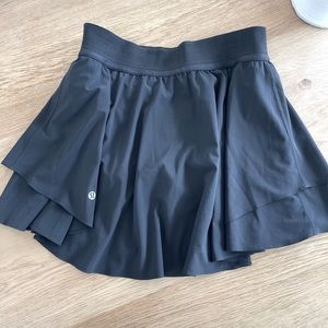 Tennis skirt. Lululemon size 8. Black.